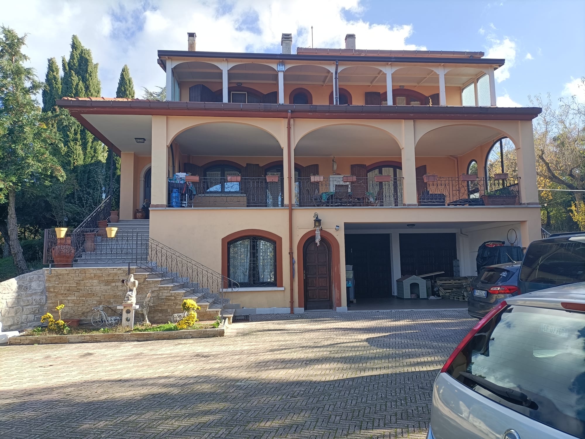 Elegante villa in C.da Cese