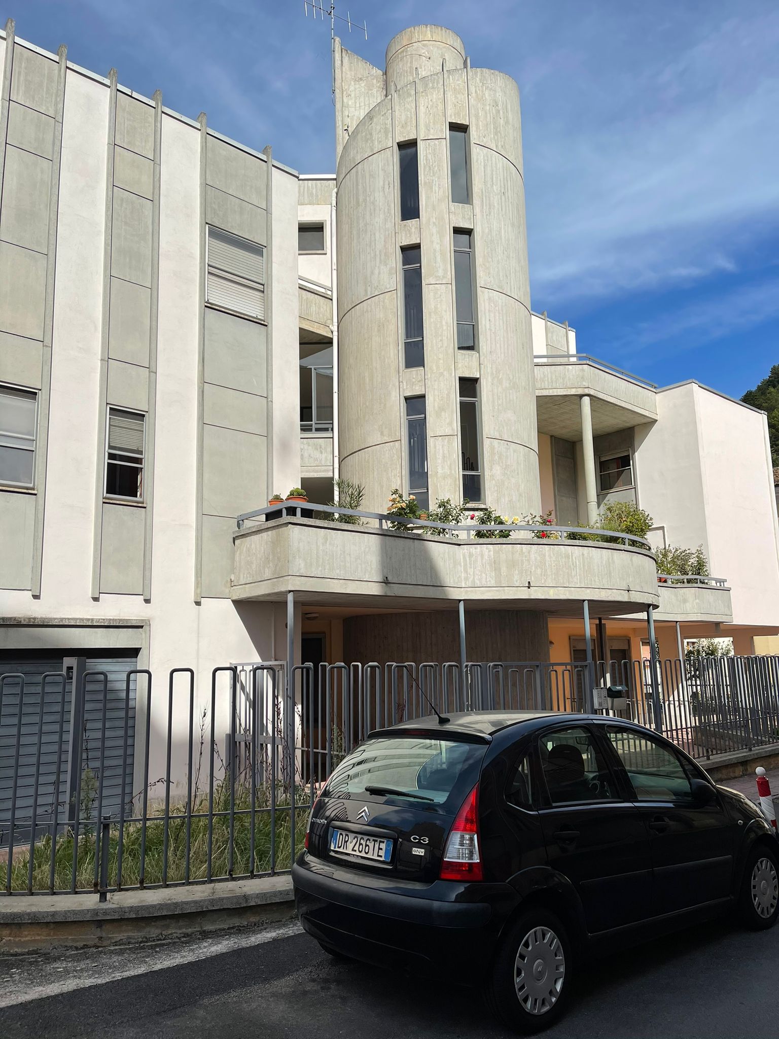 Appartamento via Pisa.